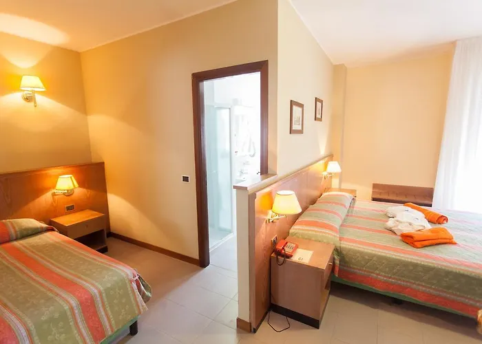 Отель Sporting 3*